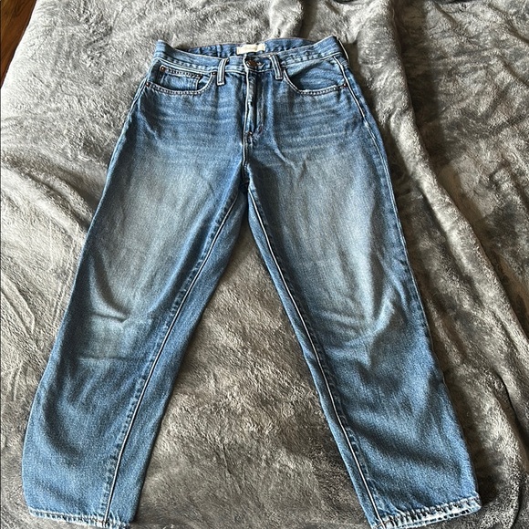 Madewell Denim - Madewell the momjean jeans size 27